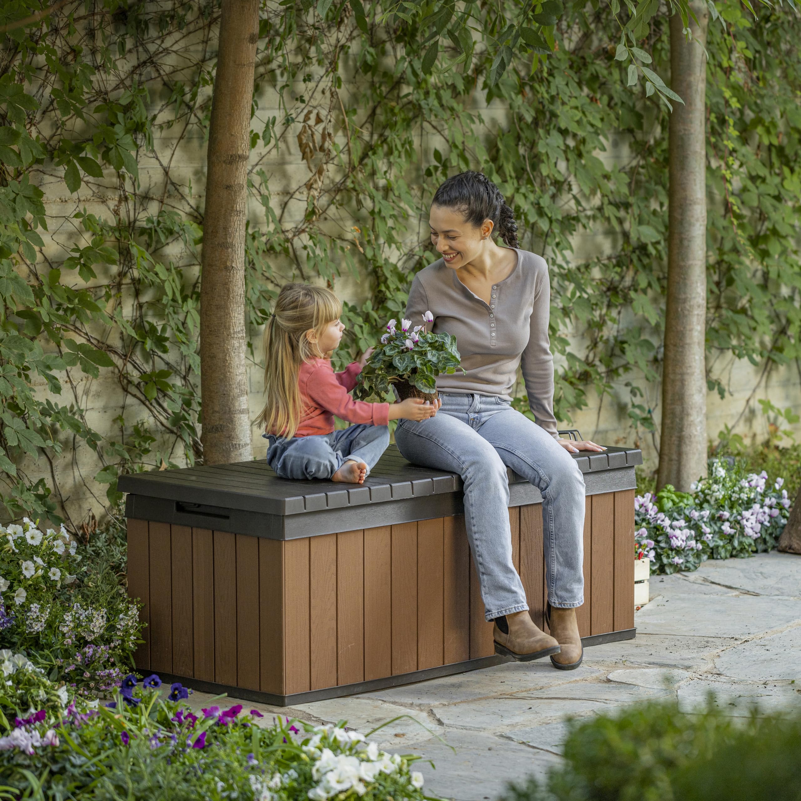 Keter Darwin 380L Outdoor Garden Furniture Storage Box Brown Evotech+ Wood Look and Feel | Fade Free | All Weather Resistant | Safe and Secure | Zero Maintenance | 2 year Warranty